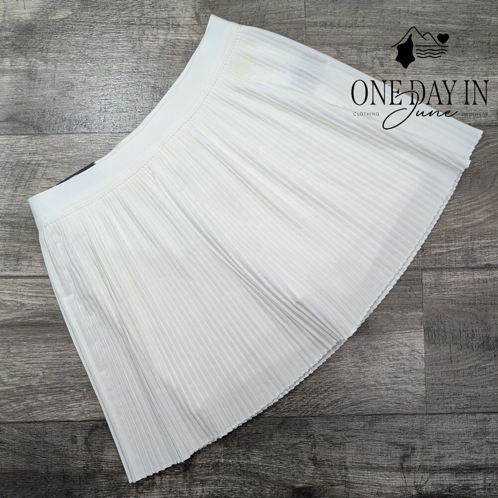 Gap Pleated Skort White Tennis Pickleball Athletic Skirt NWT Size L